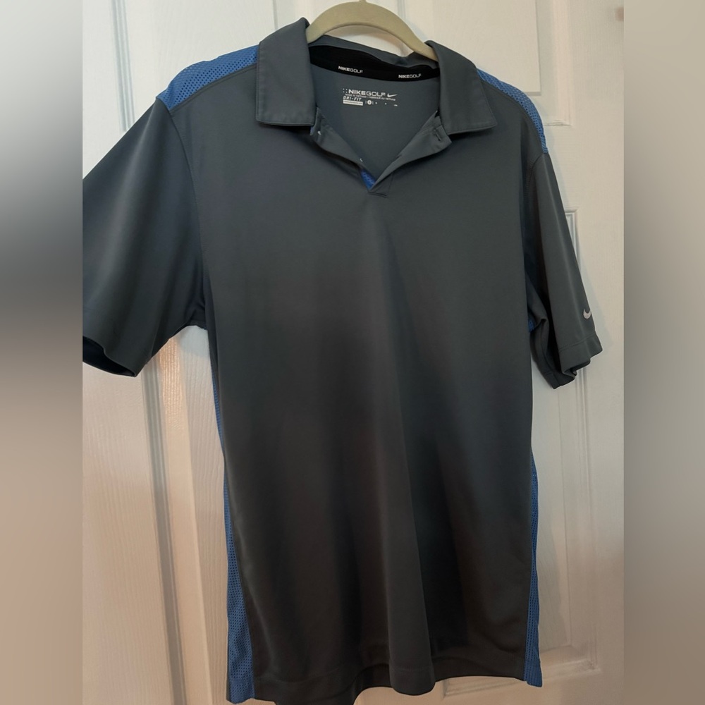 NikeGolf gray Golf Polo

Dri Fit with ventilation
Small
